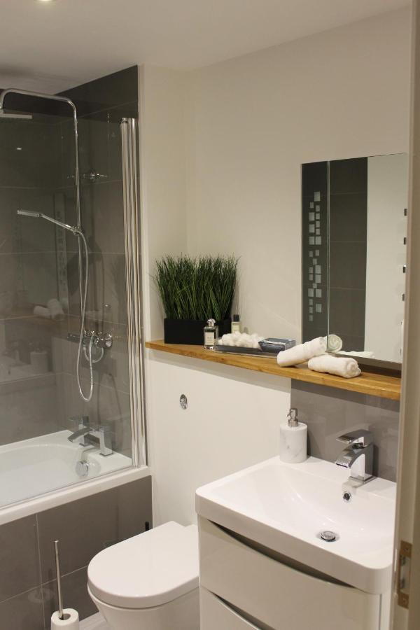 Luxury 2 Bed Apartment In The Heart Of Rochester Rochester  Exteriör bild