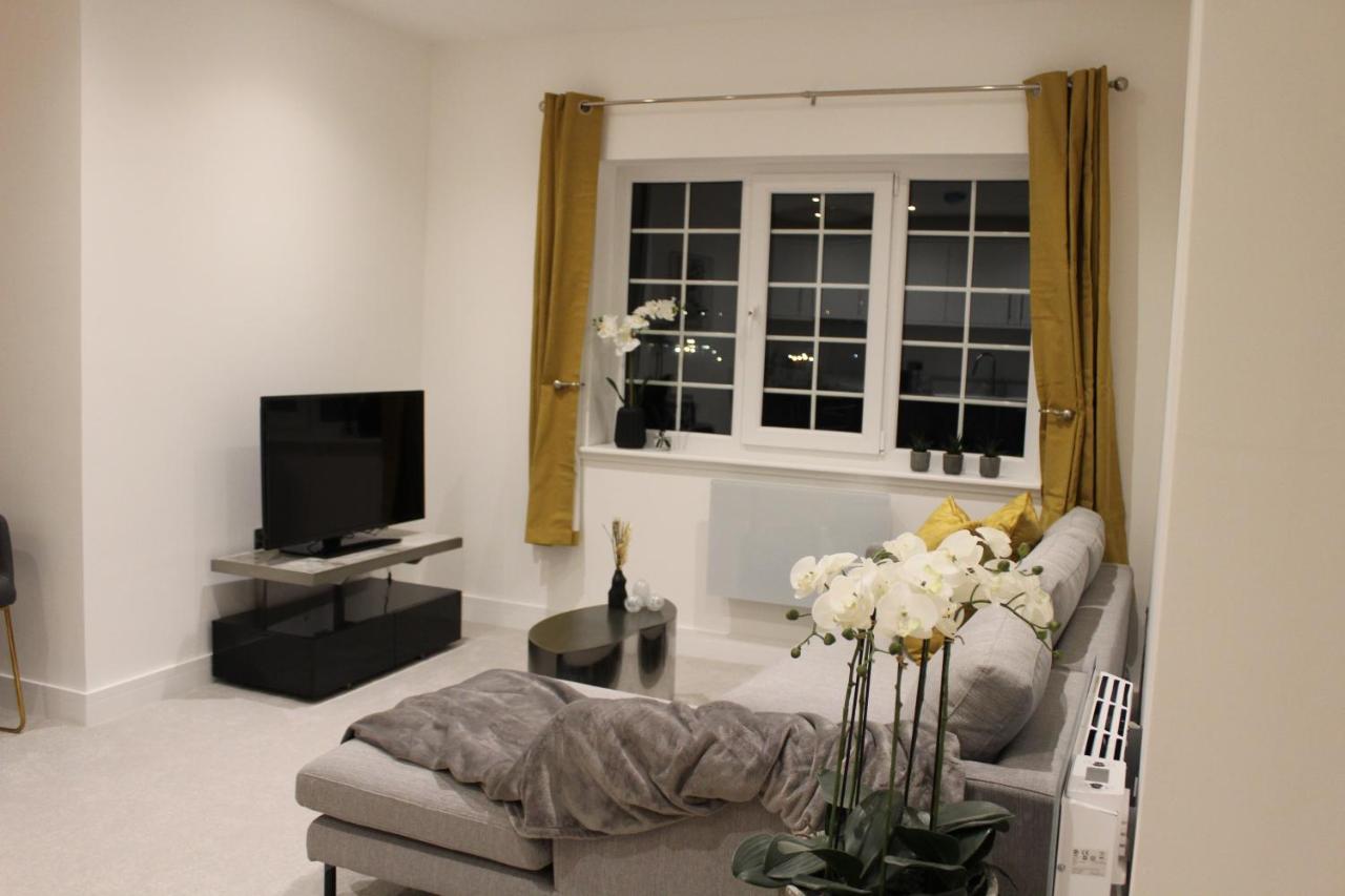 Luxury 2 Bed Apartment In The Heart Of Rochester Rochester  Exteriör bild