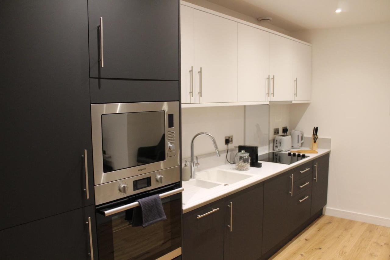 Luxury 2 Bed Apartment In The Heart Of Rochester Rochester  Exteriör bild